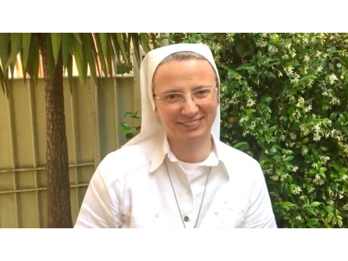 Vatikano dikasterijos sekretorė: „Bažnyčiai reikia moterų“